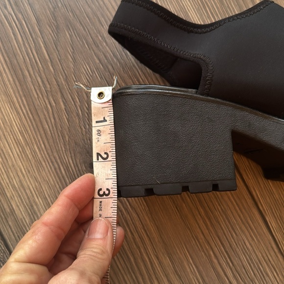 Vagabond size 8 black lug sole sling back chunky sandals neoprene - Picture 10 of 10